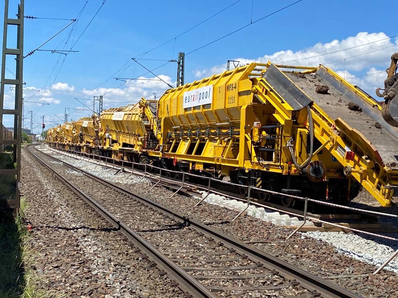 Umbau Gleis 2 1 (003) (Medium) Umbau Gleis 2 1 (003) (Medium)