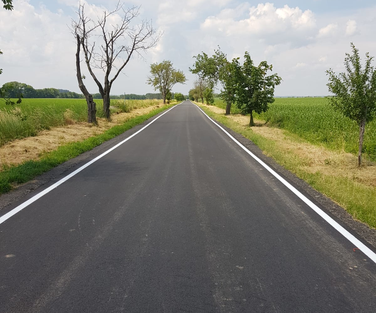 Silnice III/12536 – rekonstrukce úseku Červený Hrádek – Solopysky - Straßen- und Brückenbau
