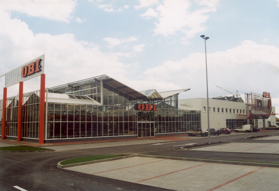 Markety budowlane OBI w Olsztynie, Płocku, Rybniku, Suwałkach, Sochaczewie - Hochbau