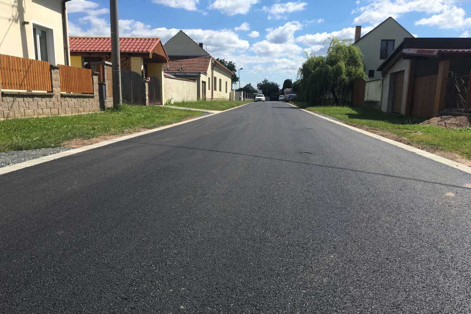 Tři Dvory – rekonstrukce ul. Spojovací          - Straßen- und Brückenbau