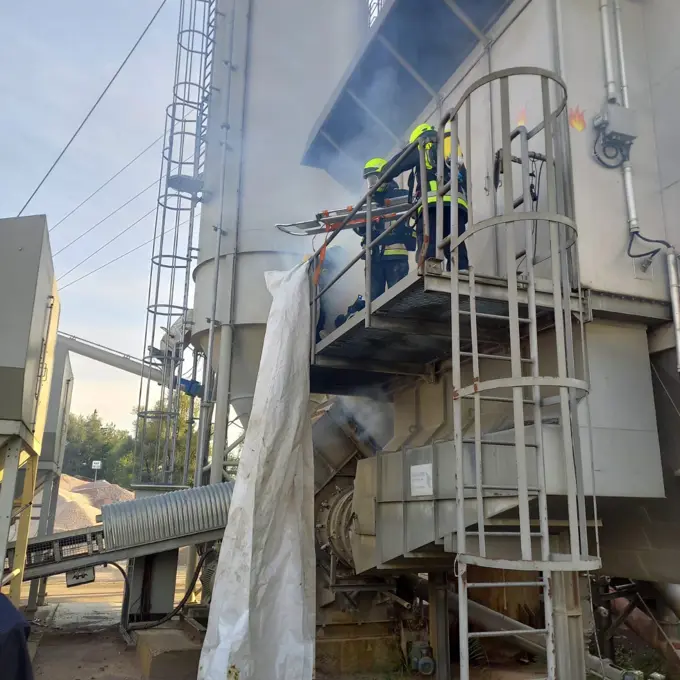 3C43d04c D415 4433 9F23 B24d7e9ead2d