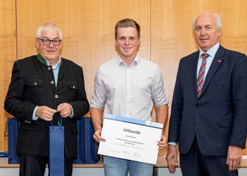 Sieg für Simon Steiner beim Leistungswettbewerb des deutschen Handwerks - DE
