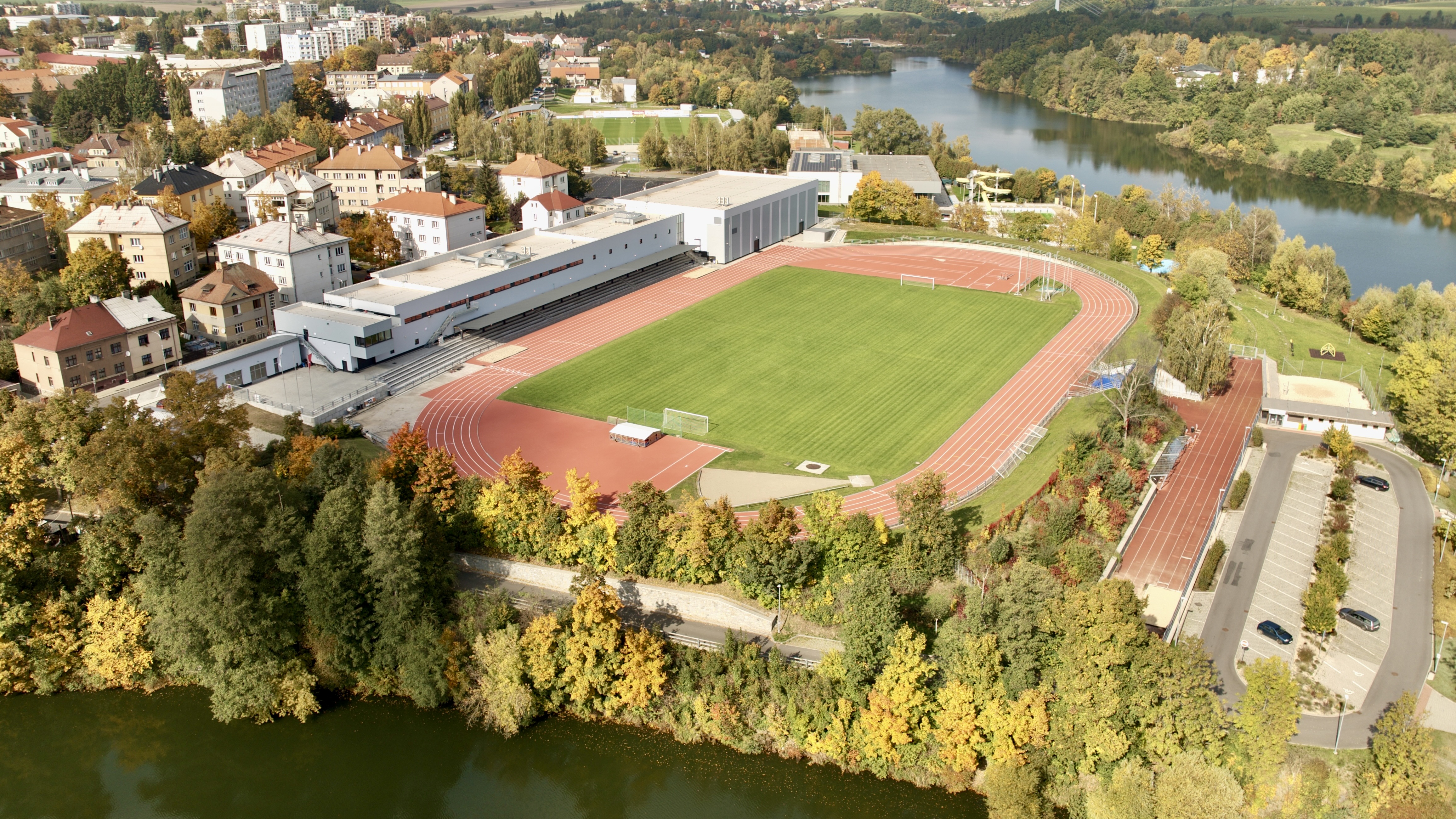 Tábor – retoping povrchů na Stadionu Míru - Spezialkompetenzen