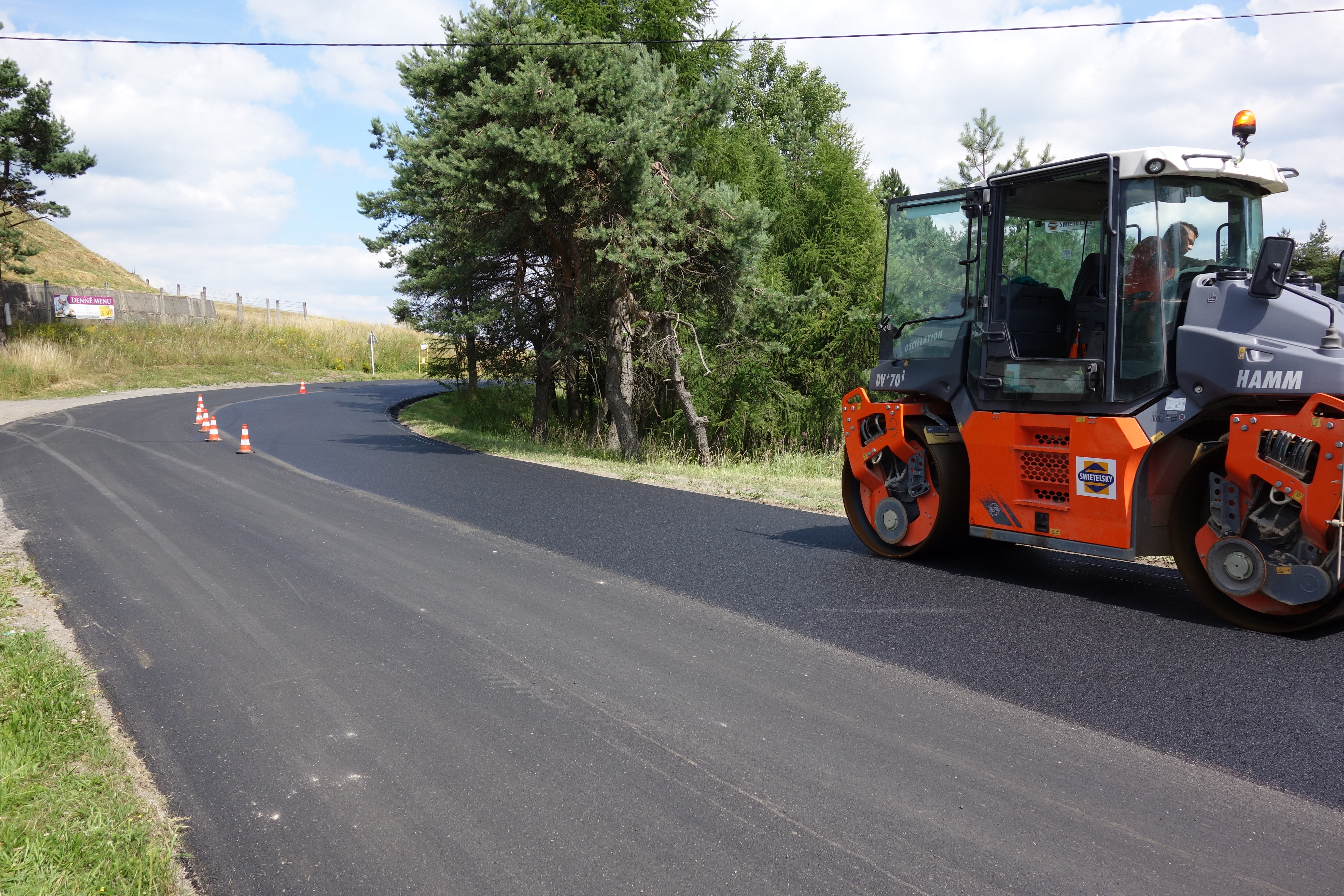 Rekonštrukcia cesty Banská Štiavnica - križovatka - Straßen- und Brückenbau