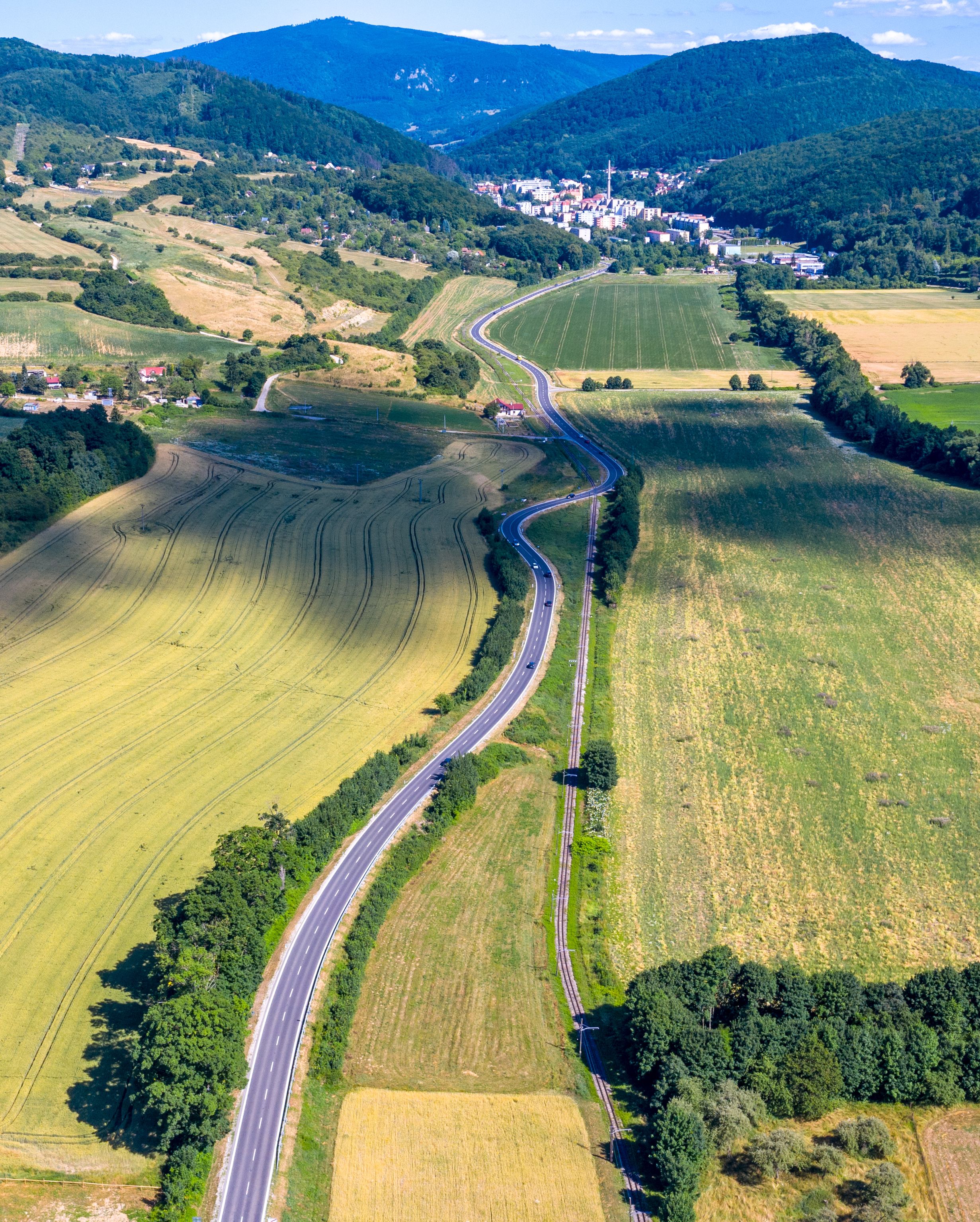 Oprava cesty II/516 - Straßen- und Brückenbau