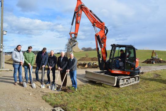 Spatenstich Für Baugebiet Traunstorf 1