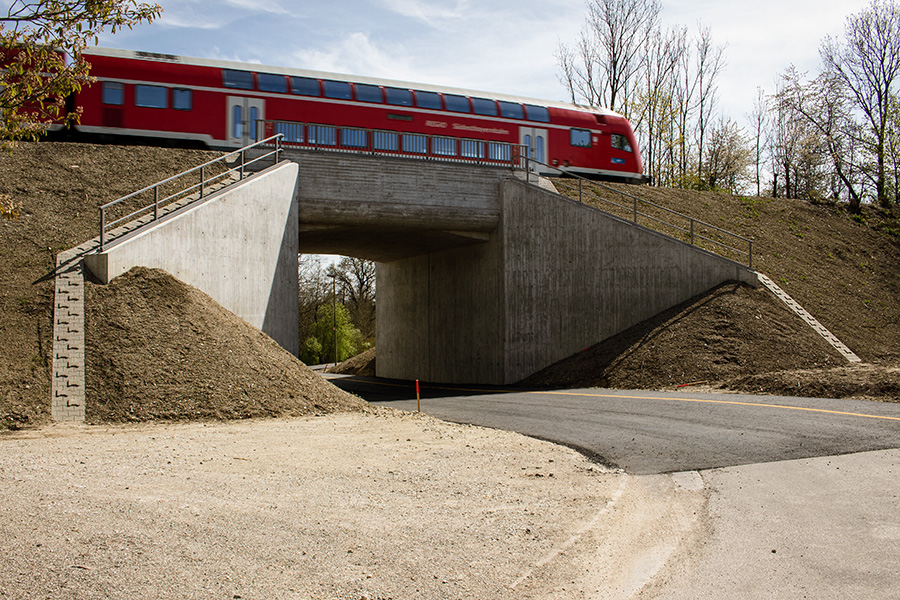 Eisenbahnüberführung Walpertskirchen - Straßen- und Brückenbau