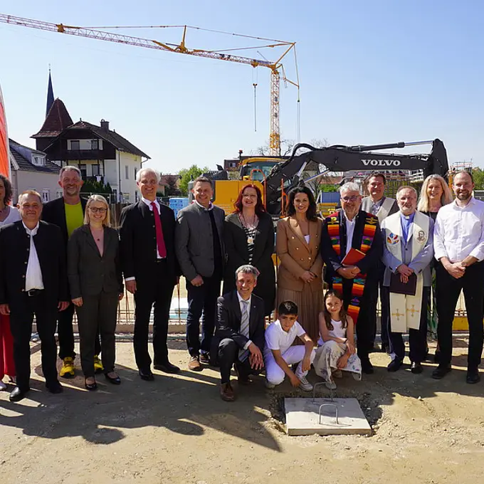 Saaldorf Surheim - Grundschule Freilassing-1