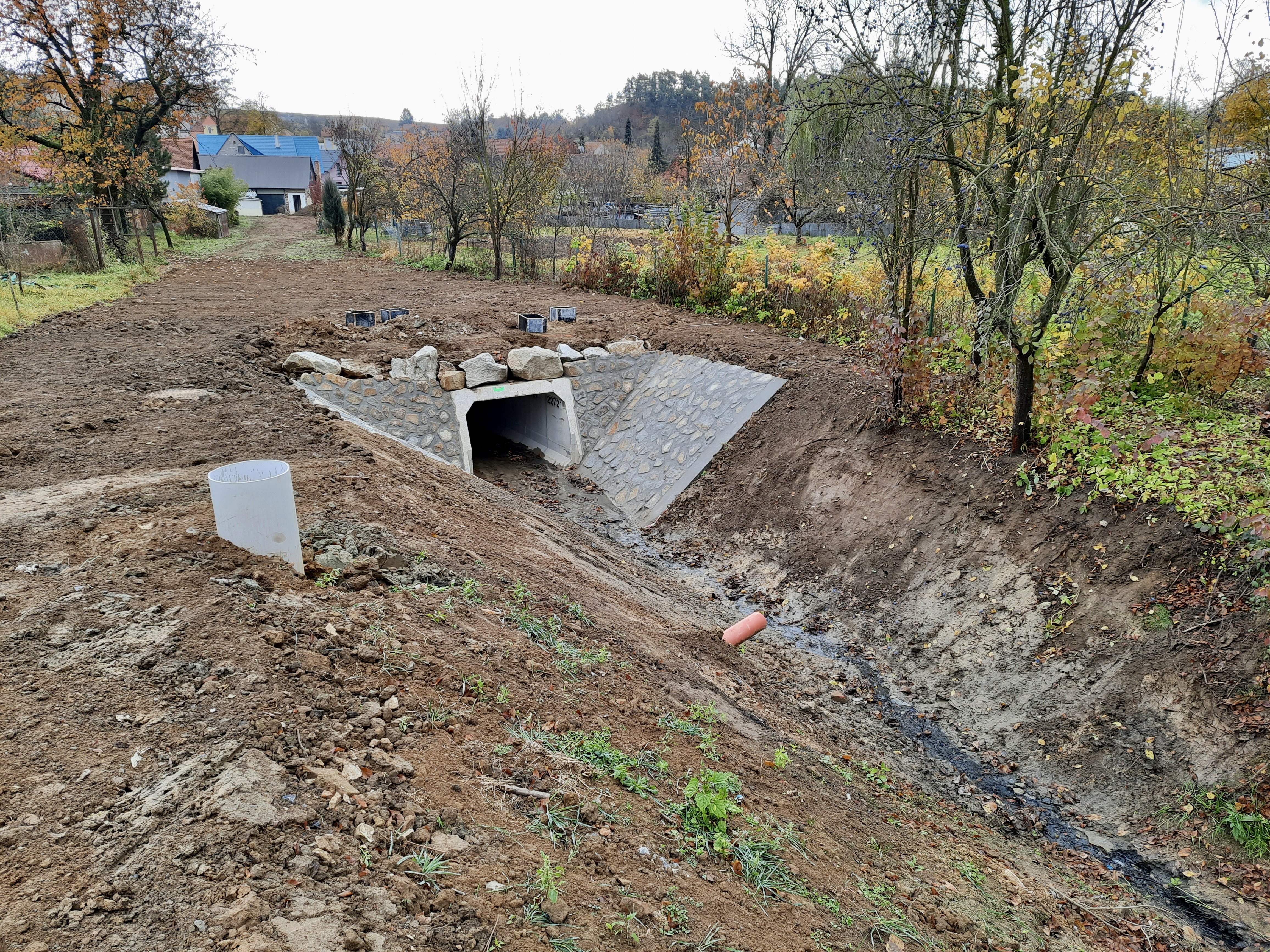 Ořechov a Vážany – vybudování společné ČOV - Tiefbau