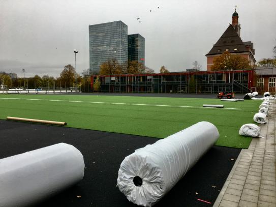 Ein Kunstrasenplatz Für Den FC Schwabing In München 1